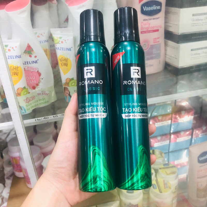 Chai xịt tạo kiểu tóc Romano Classic  175g