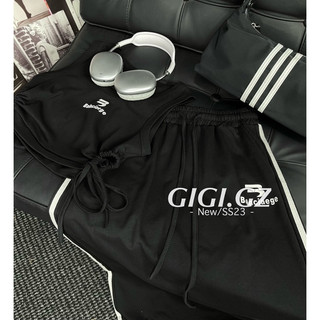 SET VÁY THỂ THAO QCCC