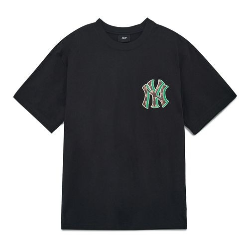 [CHÍNH HÃNG] Aó Thun MLB - NEW YORK YANKEES MONOTIVE - ĐEN - CODE : 3ATSM3033-50BKS