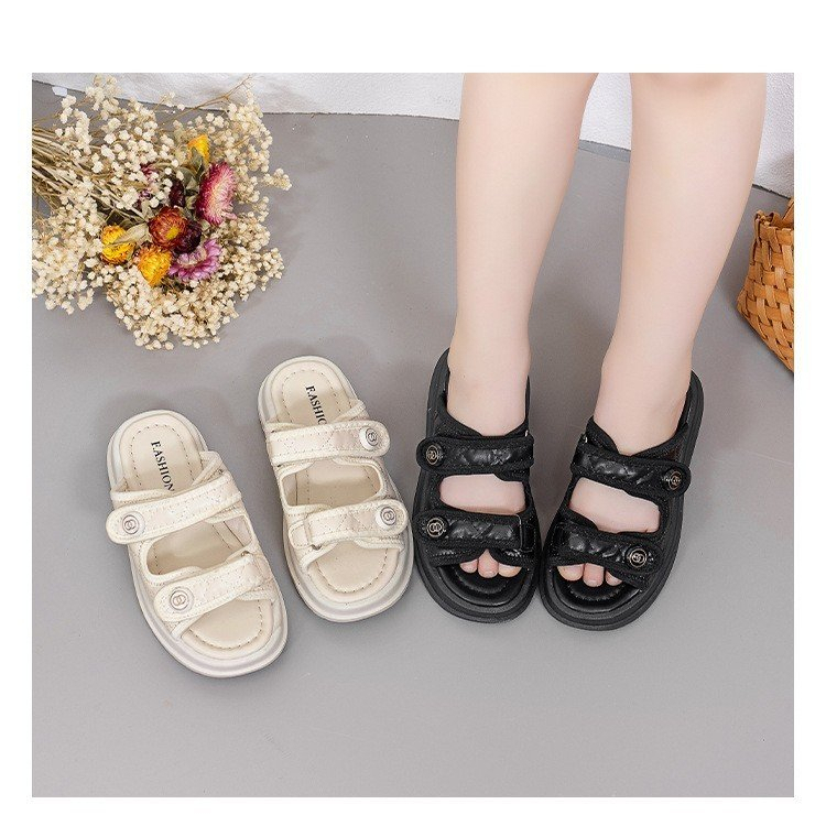 (XD85) Dép Sandal Cho Bé Gái Từ 3-15 Tuổi Quai Da Đế Siêu Mềm Nhẹ Kiểu Dáng Thời Trang Mẫu Mới Nhất 2023