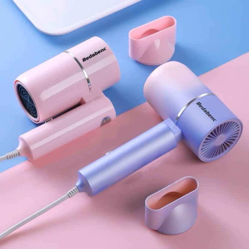 Máy sấy tóc mini Bedabenc tạo kiểu tóc chuyên nghiệp có ánh sáng xanh dưỡng tóc mượt Độ ấm ổn định gấp gọn ( GIAO NGẪU N