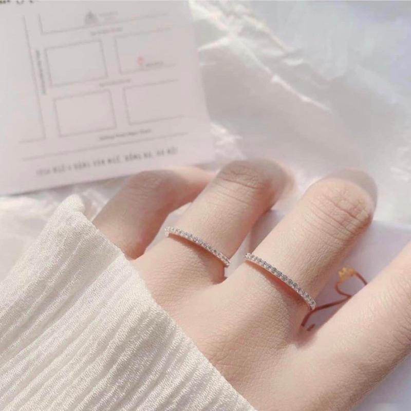 Nhẫn bạc nữ KWJ , viền một hàng đá.