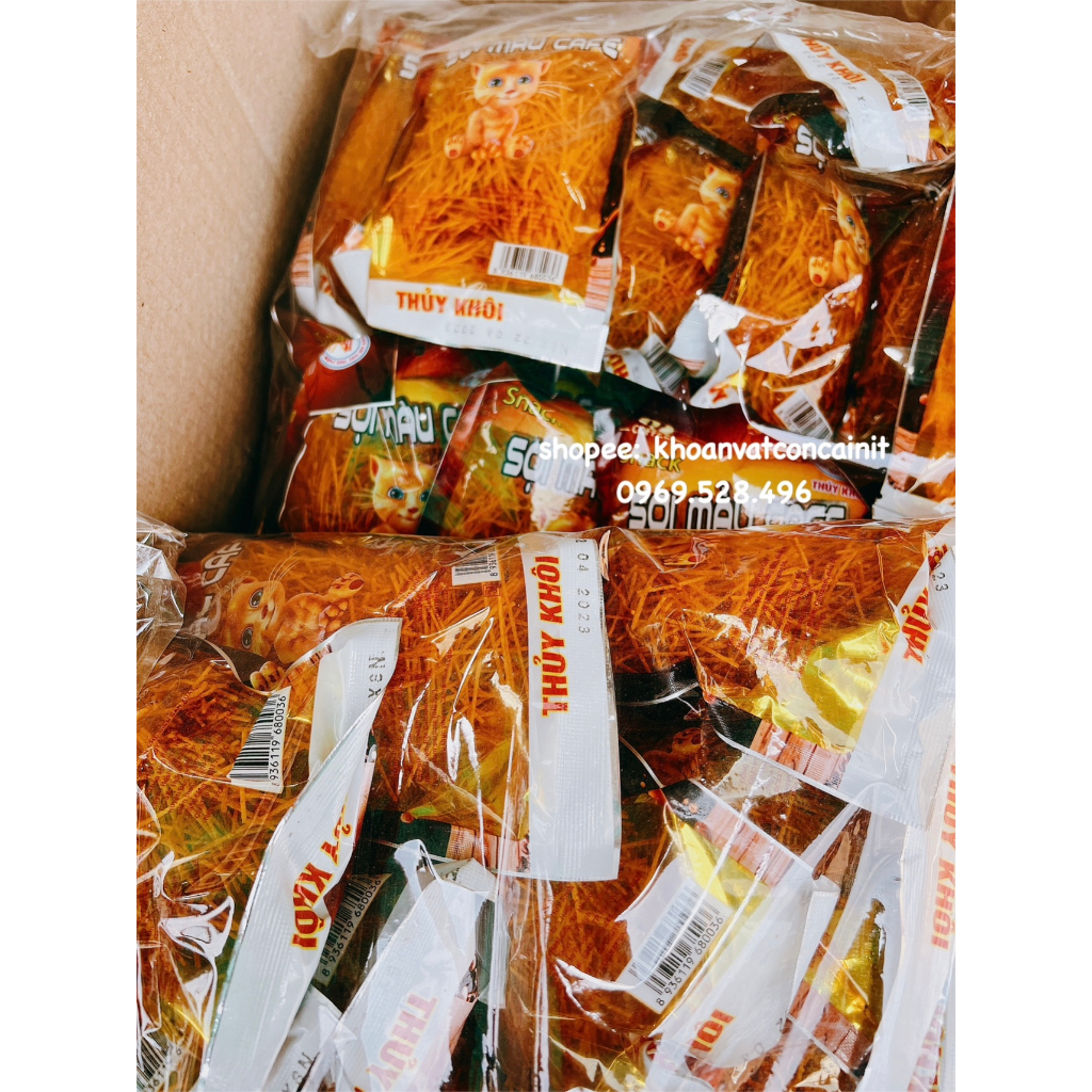 Snack sợi màu cafe cay cay