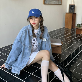 BARE_Áo Khoác Jeans Bare Basic Form Rộng Có Tag Thêu, Áo Khoác Jeans Lửng Basic Phối Nút Sau Lưng