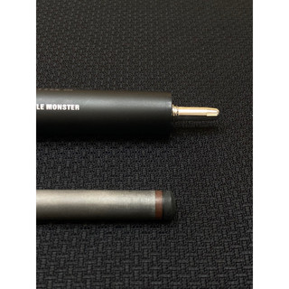 Cơ Bida Little Monster F1-(F4) Ngọn Full Carbon . Full Phụ Kiện.