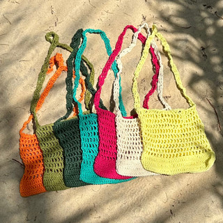 Túi đi biển móc len màu sắc neenee crochet mini cross bag.