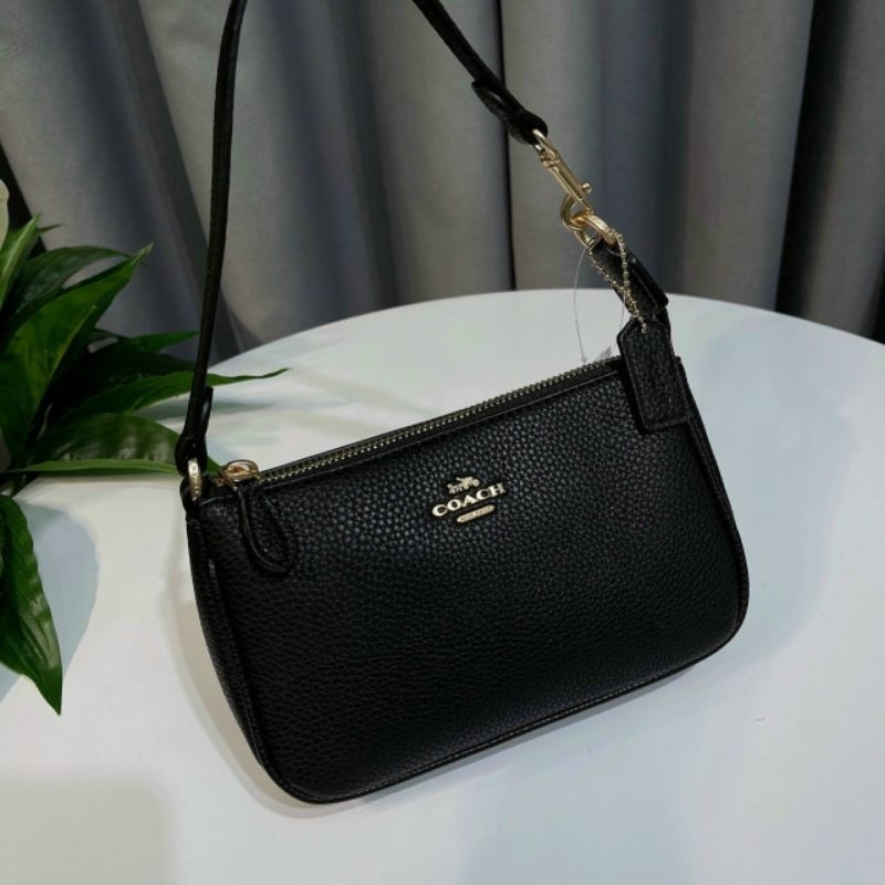 Túi xách Coac.h Nolita 19 kẹp nách sang chảnh