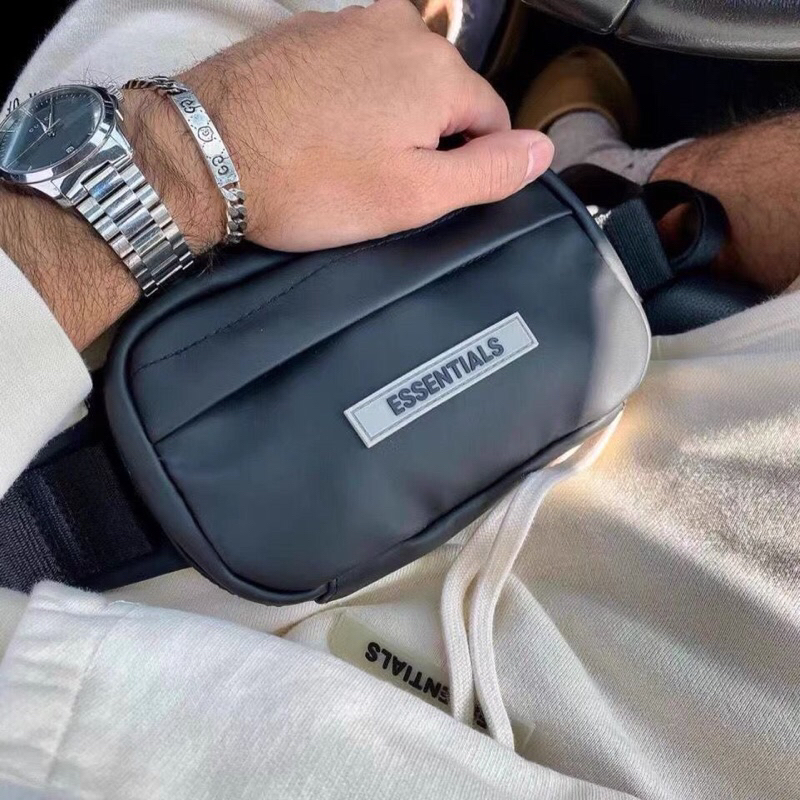 Túi đeo hông/chéo "Fear Of God x FireOnFire" phong cách streetwear.