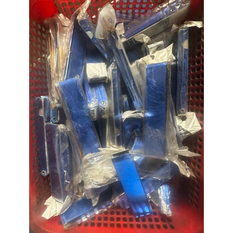 Bộ thông béc gió đá