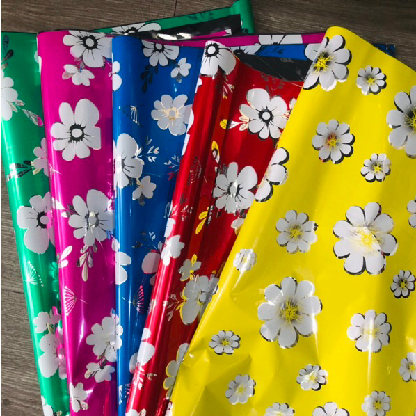 Giấy kiếng gói quà nhiều màu