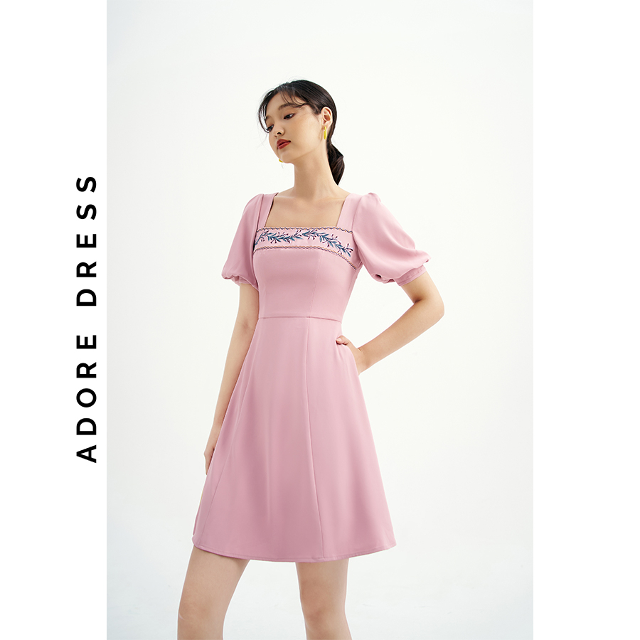 Đầm Mini dresses tuytsy hồng baby thêu ngực 311DR1127 ADORE DRESS