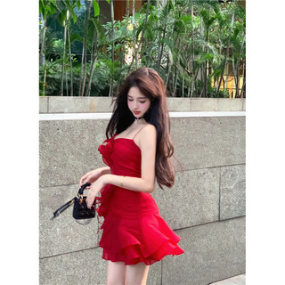 Váy bèo đỏ