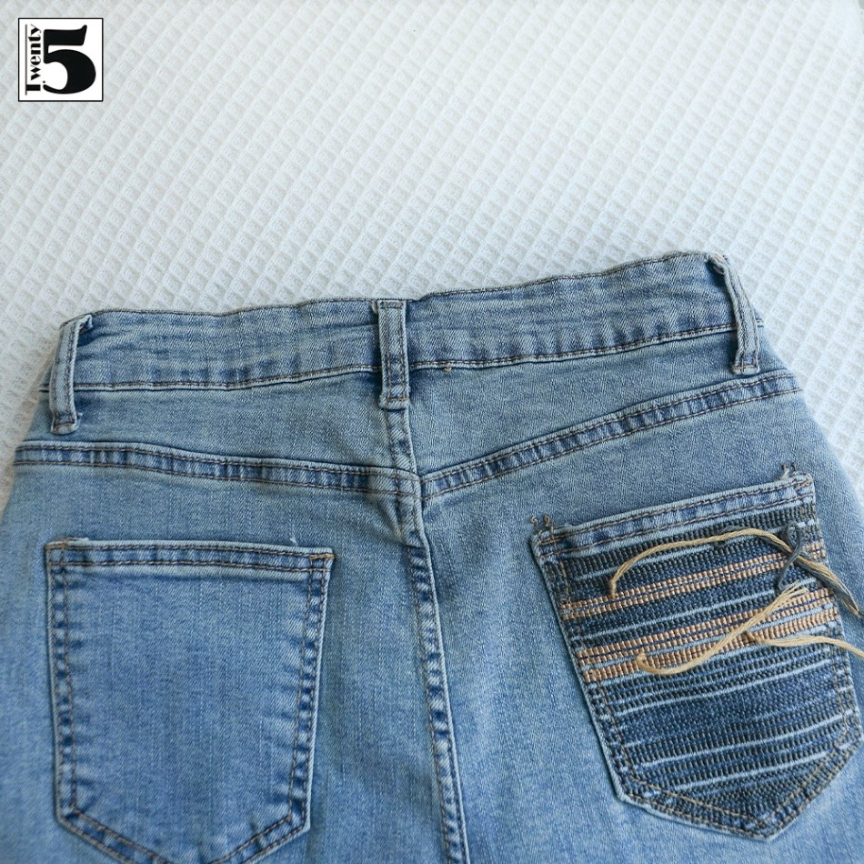 Quần short jeans nữ Twentyfive cạp cao gập gấp túi thêu 4758