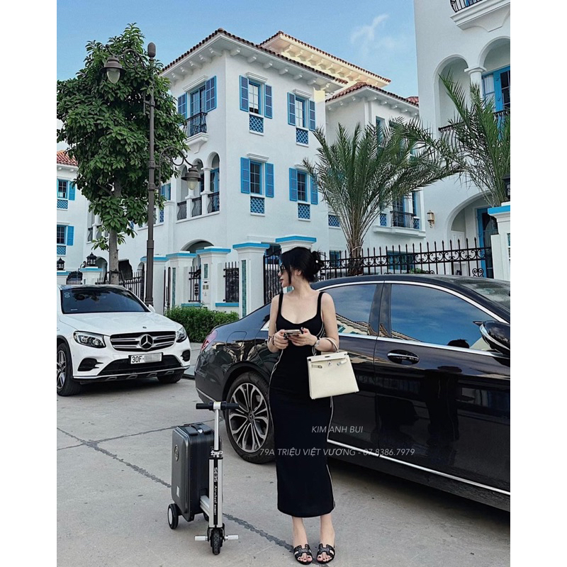 Váy Body Phối Màu Kim Anh Bùi Hot Hit