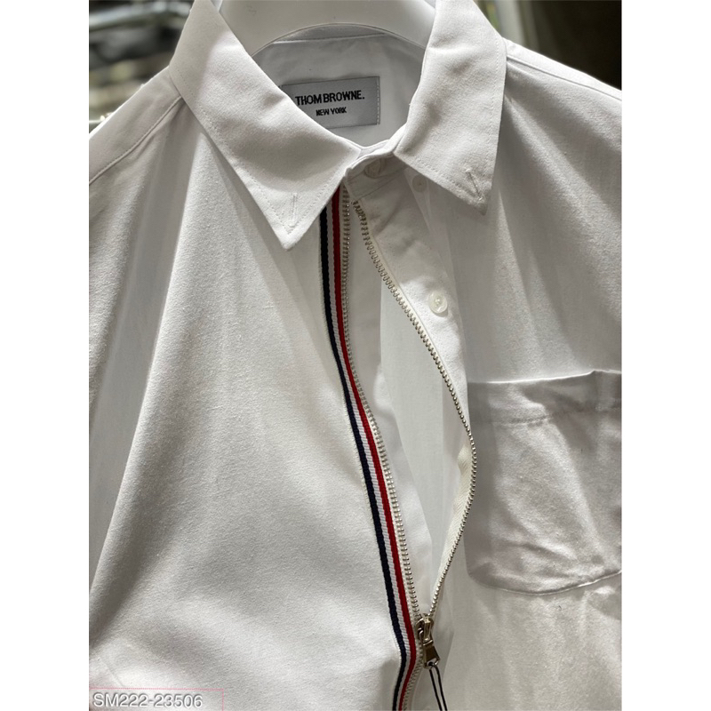 Áo sơ mi hoạ tiết khoá zip và ống tay nổi bật ,lên dáng cực chât