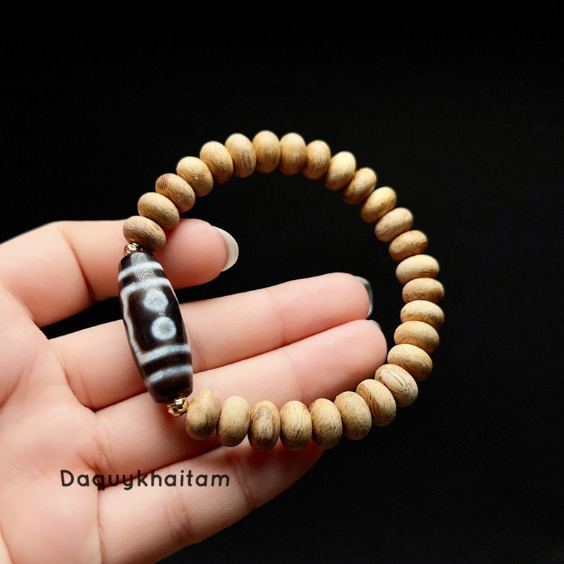 Vòng tay Trầm Núi mix Dzi 5 mắt