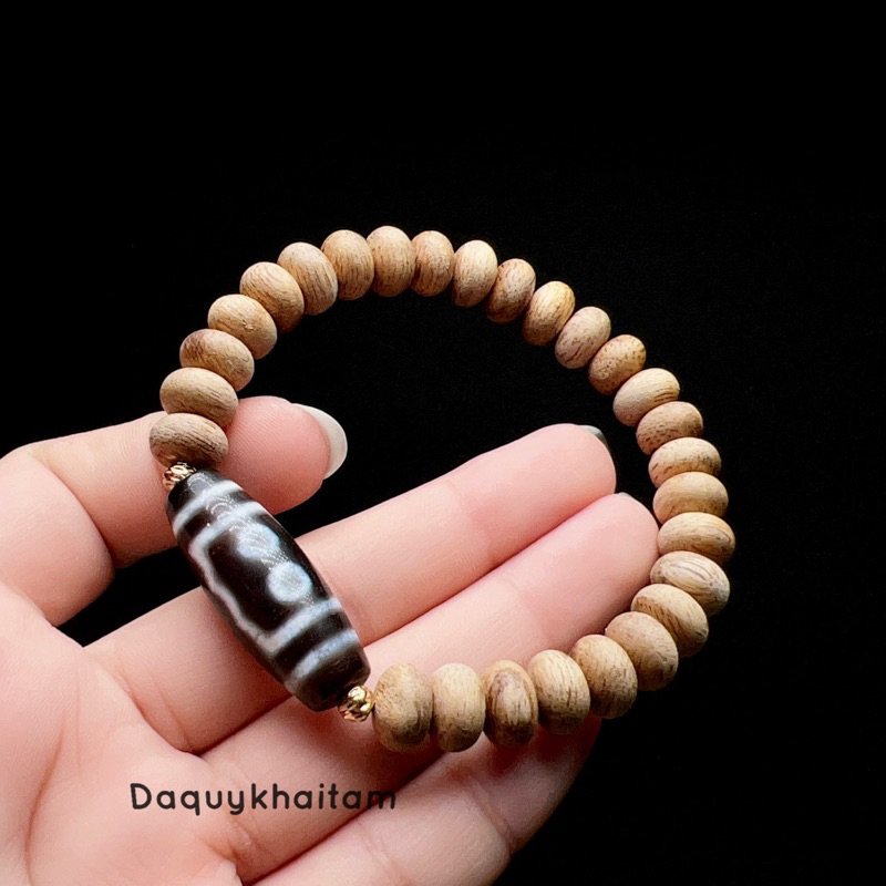 Vòng tay Trầm Núi mix Dzi 5 mắt