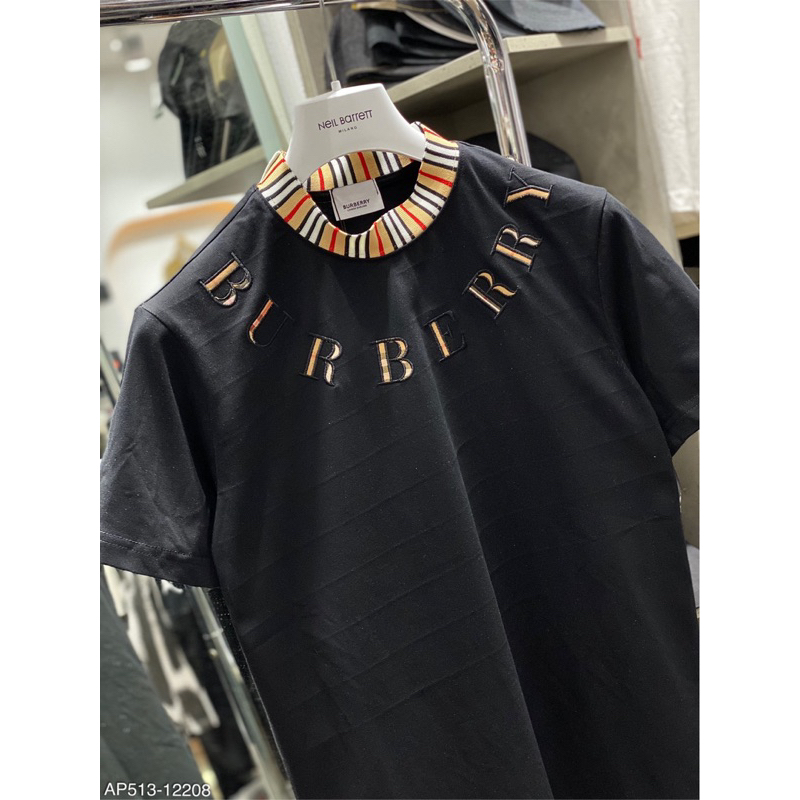 Áo phông BB.R hoạ tiết logo thiêu ngực ,bo cổ nổi bật 2023