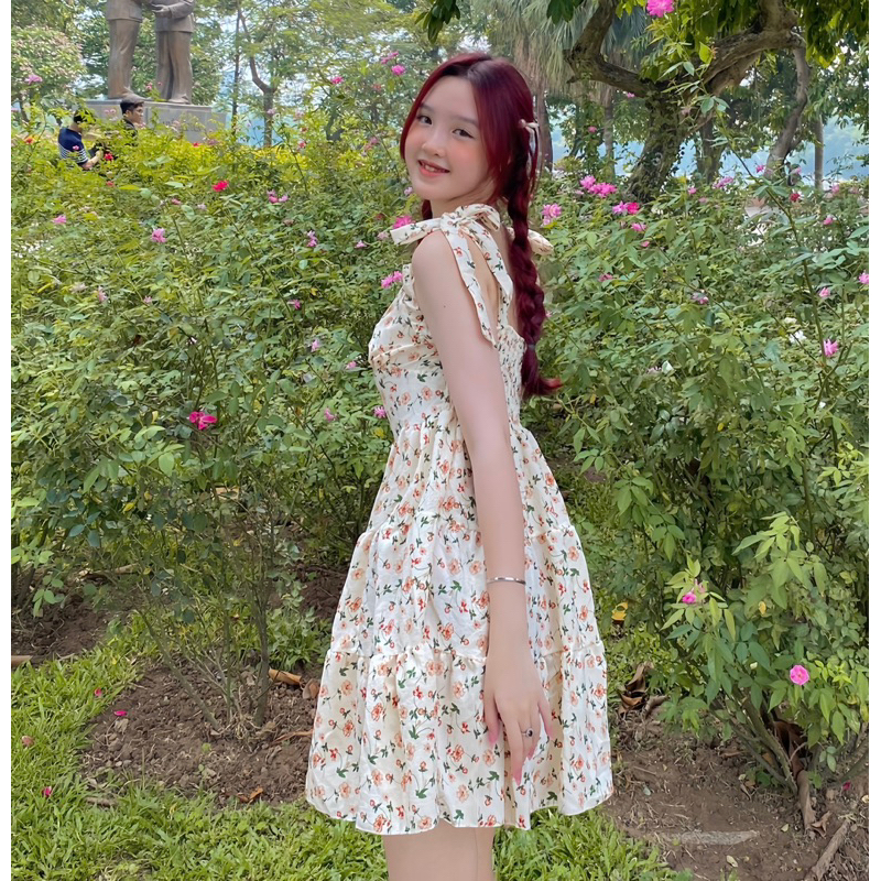 Váy 2 dây hoa nhí chun lưng co dãn chất xốp buộc dây tôn da tiểu thư dịu dàng