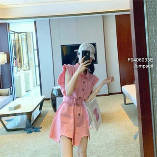 Jumpsuit short jean cổ bẻ phối 2 túi trước ngực kèm đai