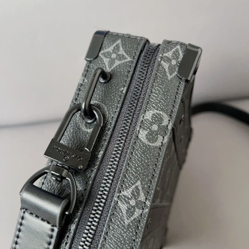 Túi đeo chéo nam LV Trunk dáng cặp sz21x15cm họa tiết đủ 3 màu fullbox nam châm