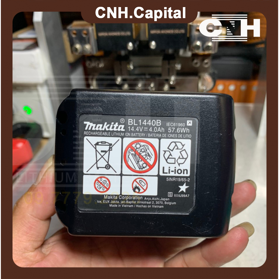 Pin Makita 14,4v đóng mới có led báo pin