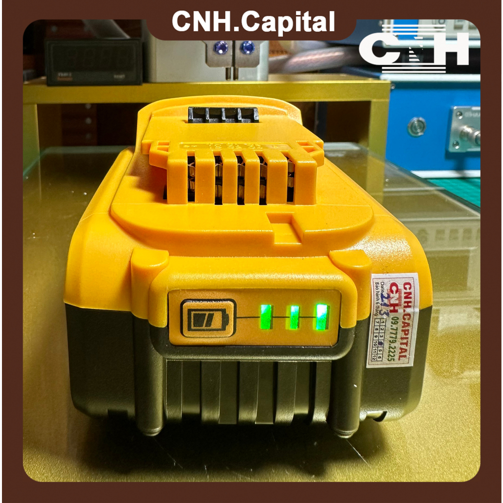 Pin Dewalt 18v. 10cell dùng cho máy chính hãng. Nhận sạc zin