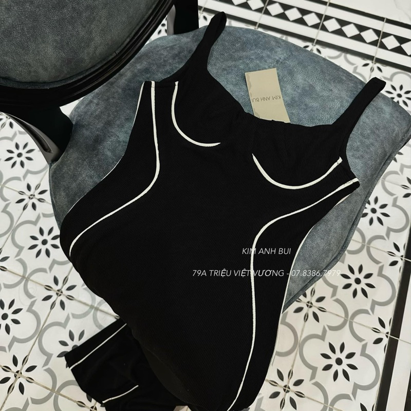 Váy Body Phối Màu Kim Anh Bùi Hot Hit