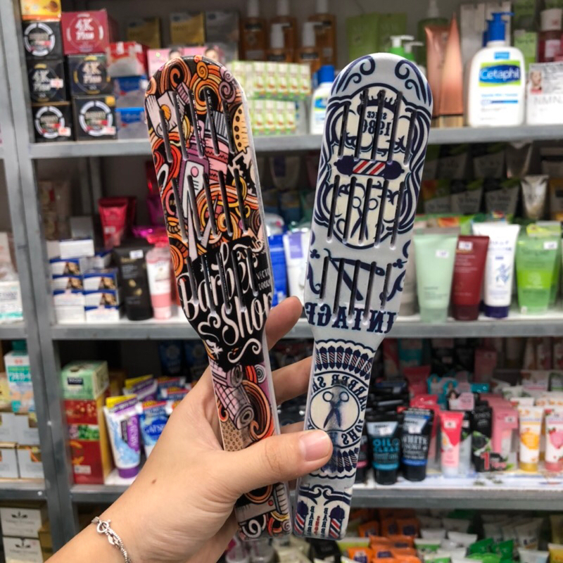 Lược kẹp duỗi tóc (hình ngẫu nhiên)