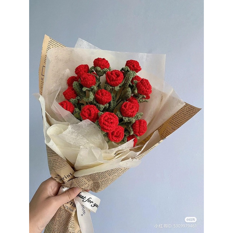 Nhánh hoa hồng mini bằng len