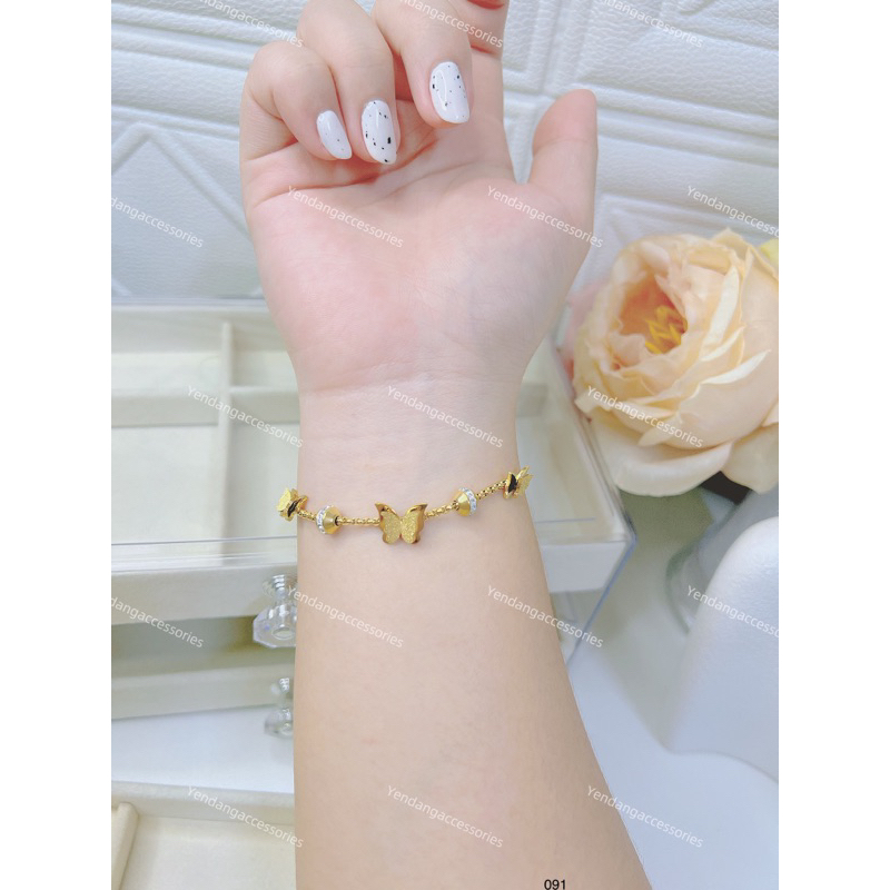 Lắc tay titan rút hồ điệp