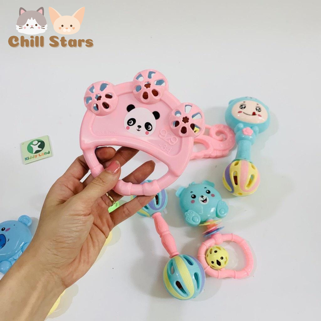 Bộ đồ chơi xúc xắc 7 món hình thú phát tiếng kêu vui nhộn kích thích vận động và giác quan của bé Chill Stars