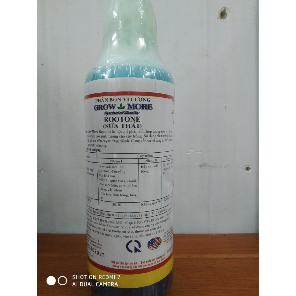 Phân bón sữa Thái - Làm đẹp hoa - chai 725 ml