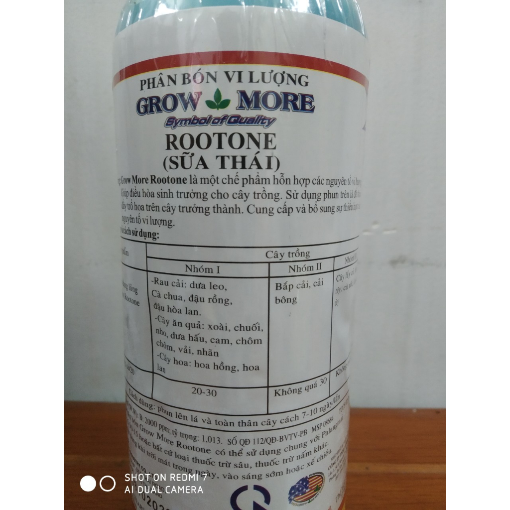 Phân bón sữa Thái - Làm đẹp hoa - chai 725 ml