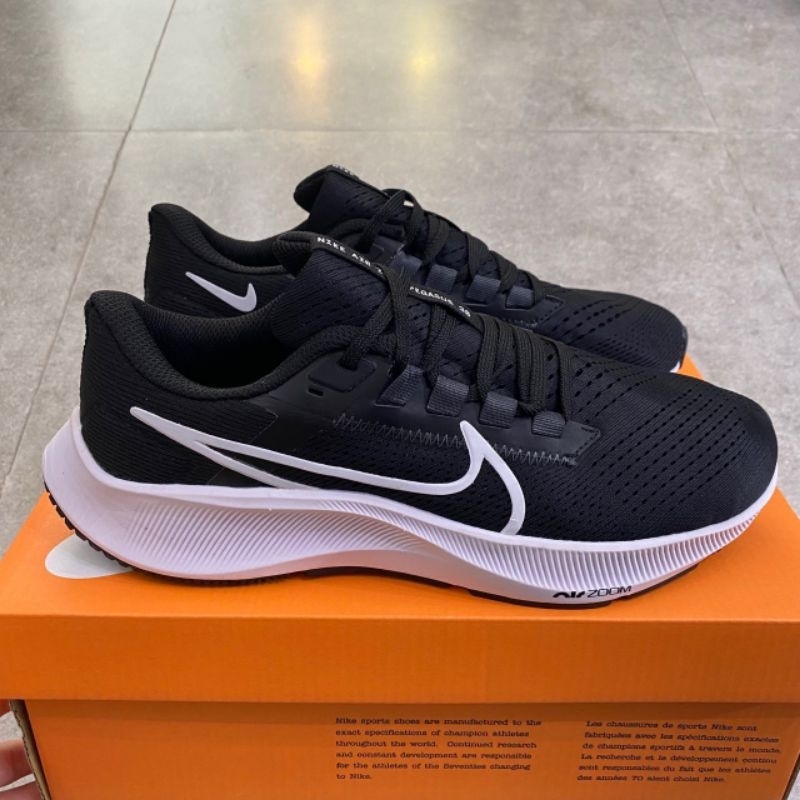 Giày thể thao nhẹ