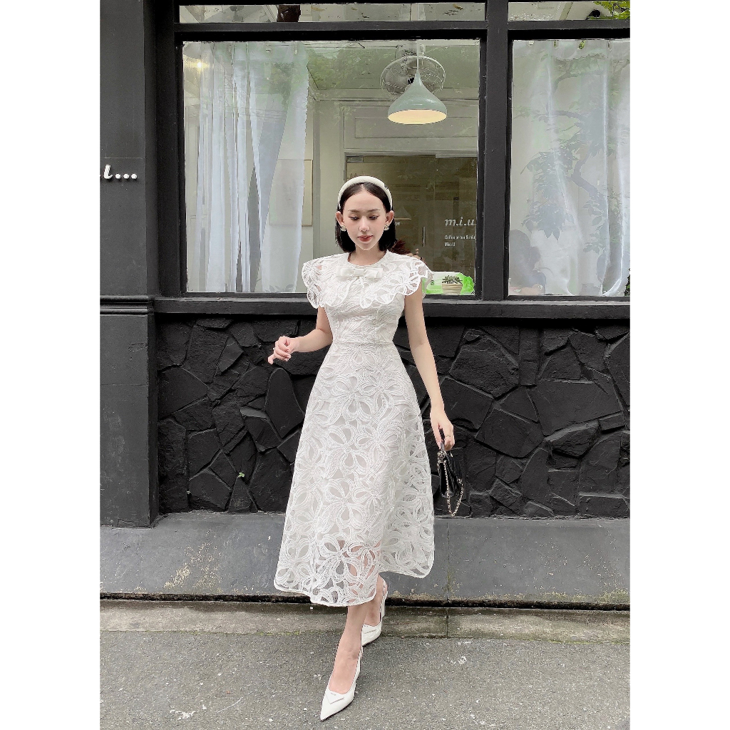 Váy Ren Hoa Phối Cánh Tiên Thời Trang