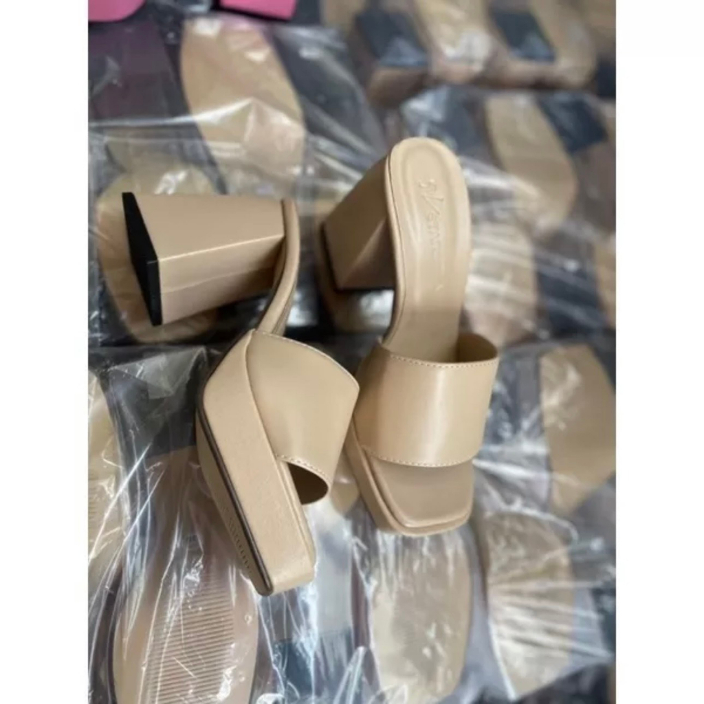 DÉP CAO GÓT QUAI NGANG ĐẾ THÔ SIÊU SANG