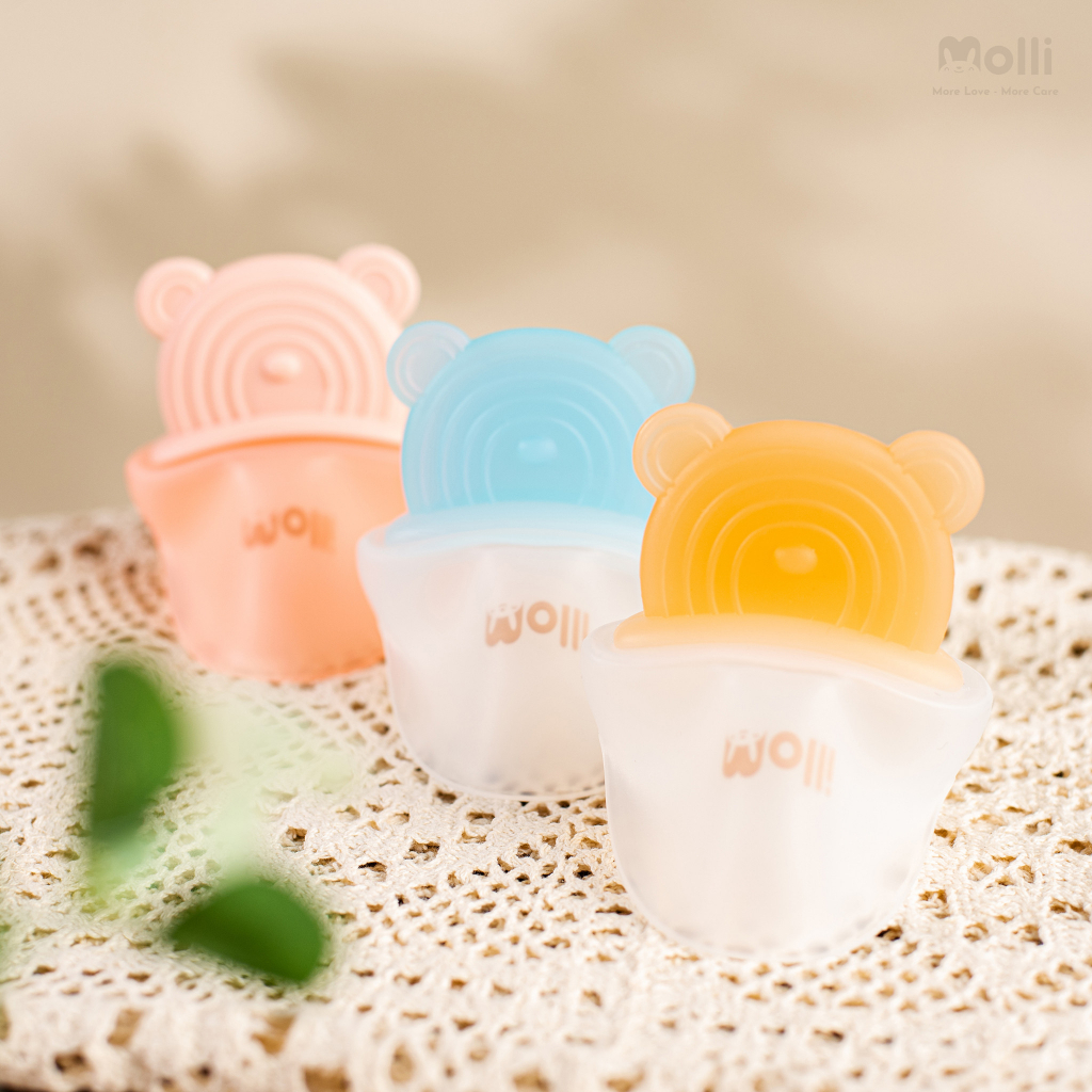 Gặm nướu hình gấu 2in1 silicon Molli - không mùi, không BPA - an toàn cho bé