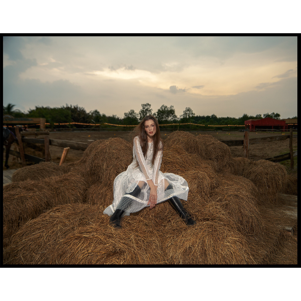 Váy ren dự tiệc dáng xoè The Country Philosophy Long Dress vải ren thêu hoa