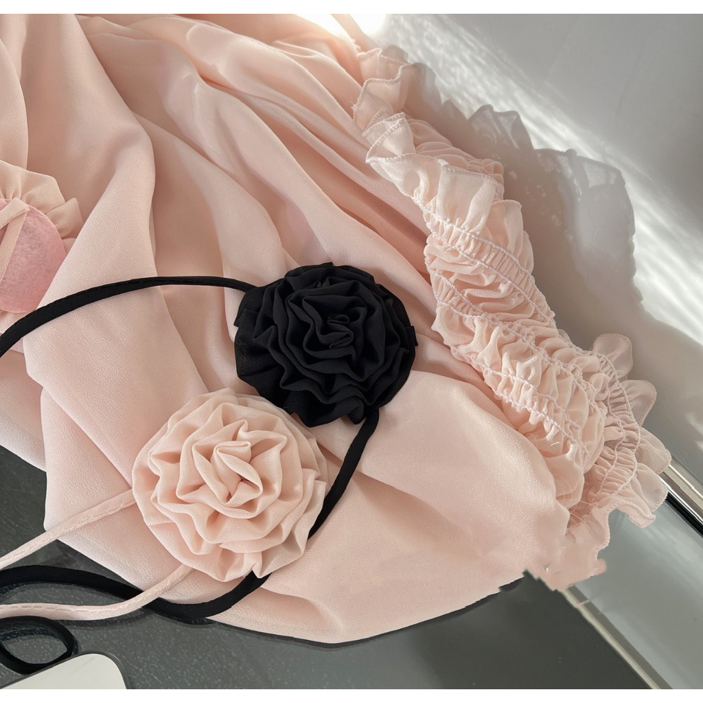 Váy trễ vai nhún bèo nơ cổ bông hoa Peony Dress cao cấp, váy voan tơ trễ vãi Deliz Studio | BigBuy360 - bigbuy360.vn