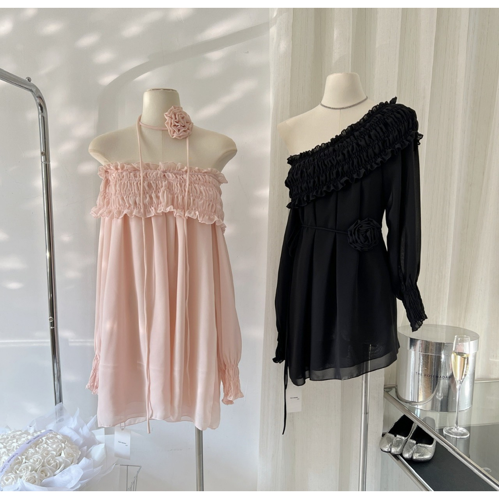 Váy trễ vai nhún bèo nơ cổ bông hoa Peony Dress cao cấp, váy voan tơ trễ vãi Deliz Studio | BigBuy360 - bigbuy360.vn