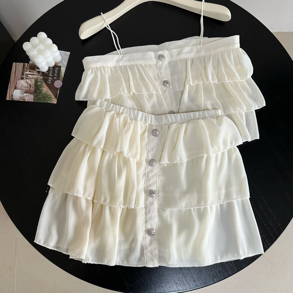 Set áo kèm chân váy đũi Hàn 3 tầng Lily Set, Set váy áo hai dây nhiều tầng cao cấp Deliz Studio | BigBuy360 - bigbuy360.vn