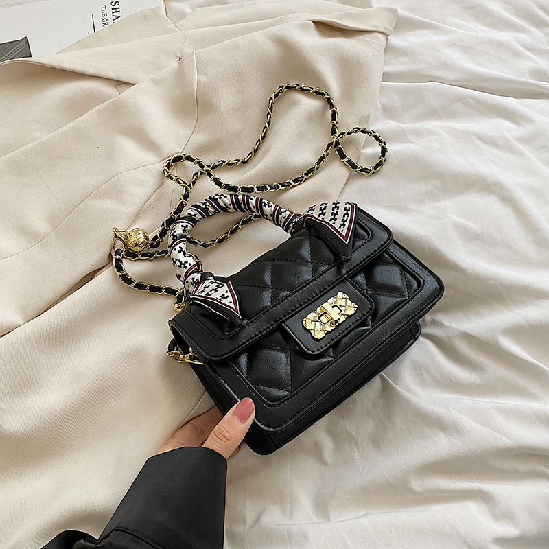 TÚI XÁCH NỮ KHÓA XOAY TRẦN TRÁM TẶNG KÈM KHĂN NƠ 663