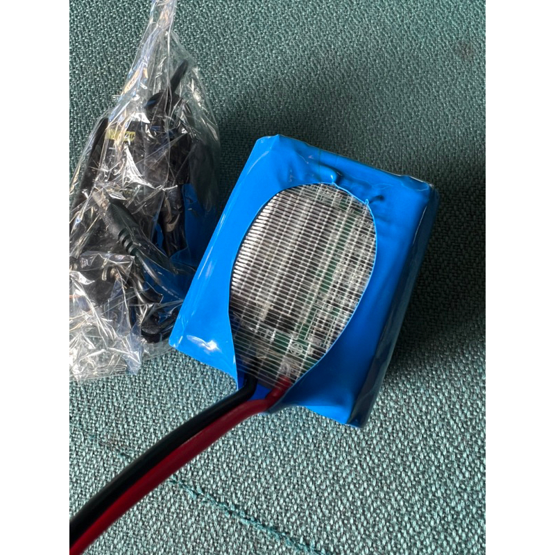 Pin lưu trữ 12v 12ah xả 30a kèm sạc