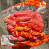 Xúc xích đỏ CP ăn vặt chiên rán, thả lẩu ngon vị hun khói