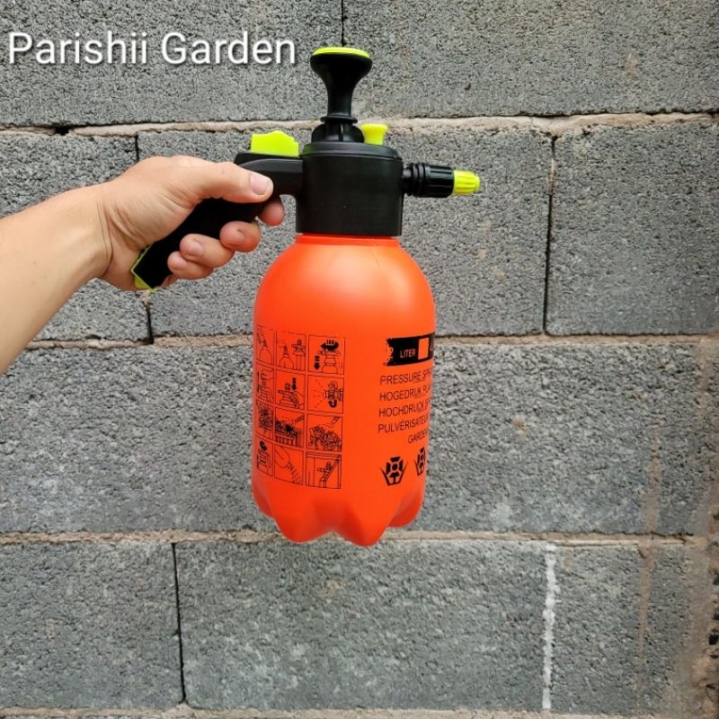 Bình xịt tưới cây có nút giữ tự phun - 2 lít