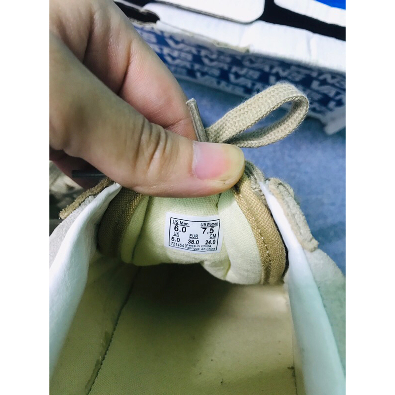 Thanh lý giày nam nữ 38