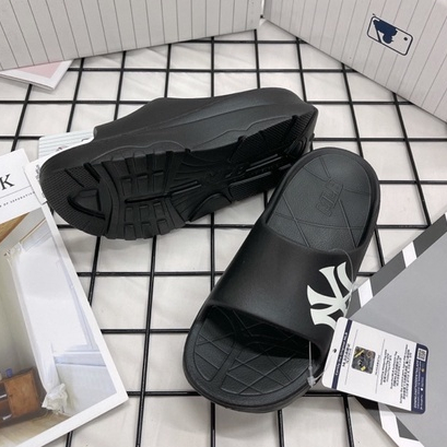 Dép bánh mì nữ đế cao 3.5cm 𝐌𝐋𝐁 quai ngang siêu nhẹ thời trang 𝐃𝐋𝟑𝟔𝟏 - MNYS