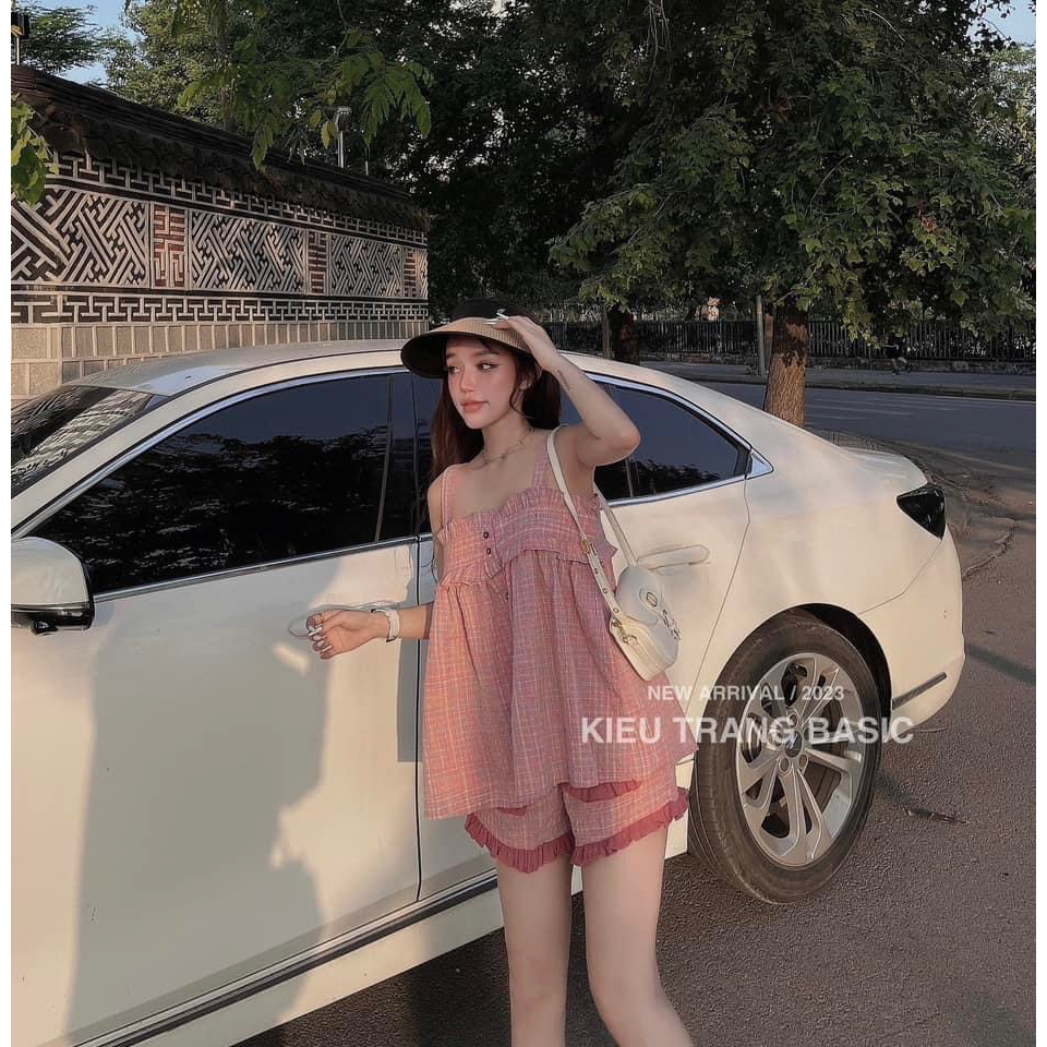 SET ÁO BBD HỒNG 2 DÂY BÈO NGỰC NÚT + QUẦN SHORT BÈO VIỀN TÚI