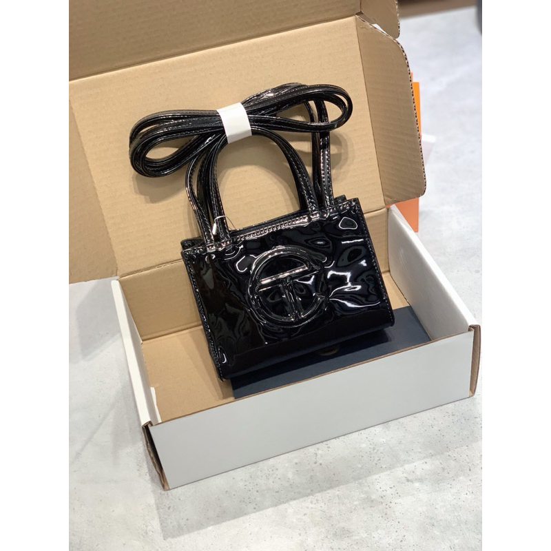 Túi Tel.Fa da đen bóng size 18cm đeo chéo nữ